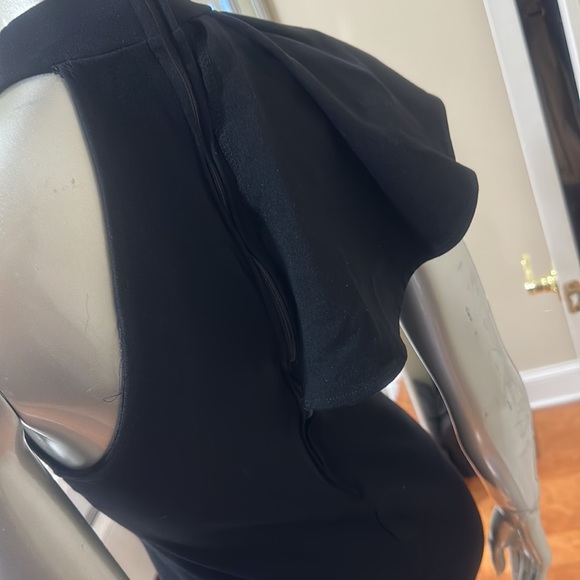 Elegant little black dress ruffle detail side shoulder mini fitted LBD size M - Picture 6 of 10